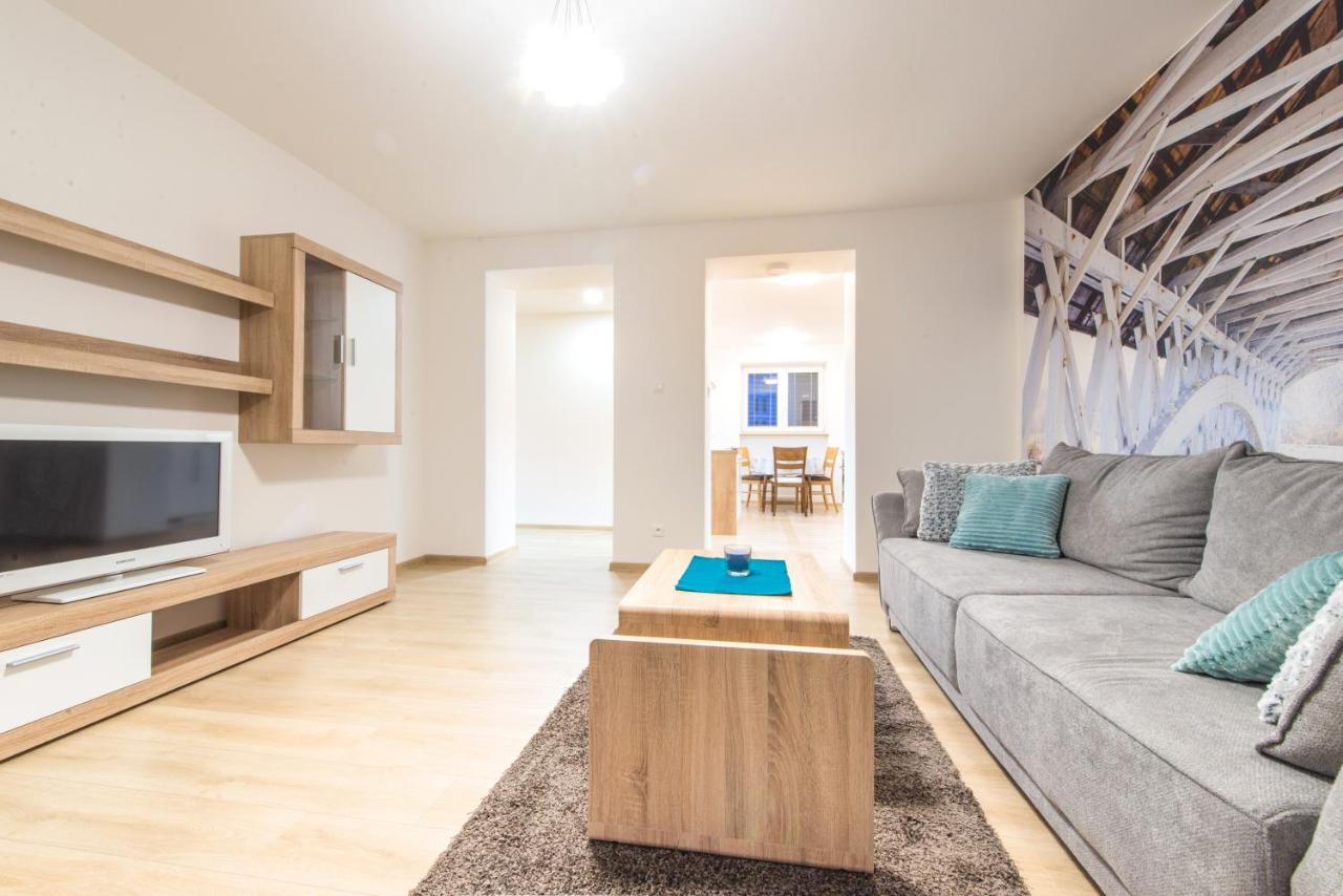 Apartman Razusa Centrum Банська Бистриця Екстер'єр фото