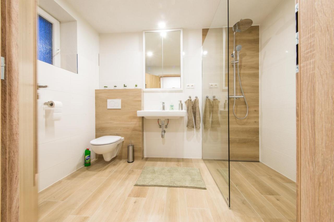 Apartman Razusa Centrum Банська Бистриця Екстер'єр фото